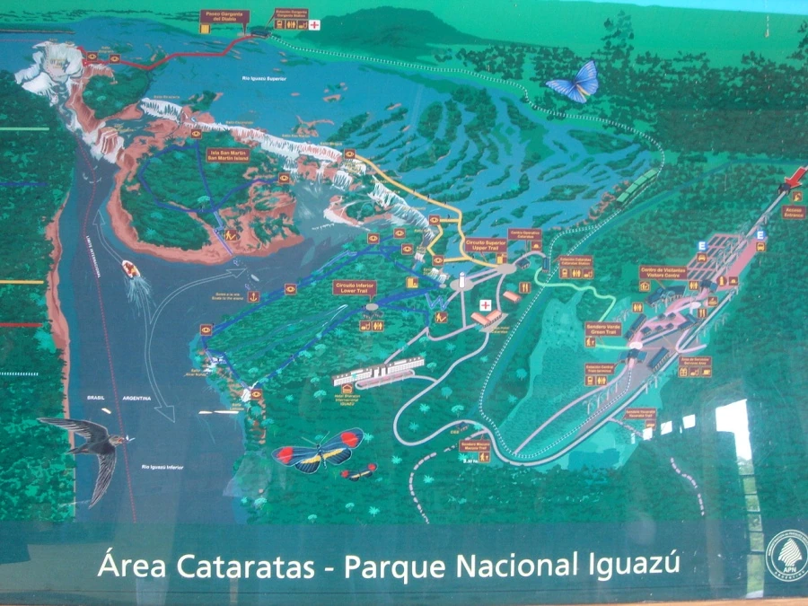 아르헨티나 이과수 국립공원(Parque Nacional Iguaz&uacute;) 공식 트레일 안내 지도 &mdash; 악마의 목구멍&middot;어퍼 트레일&middot;로워 트레일&middot;센데로 베르데 위치 표시