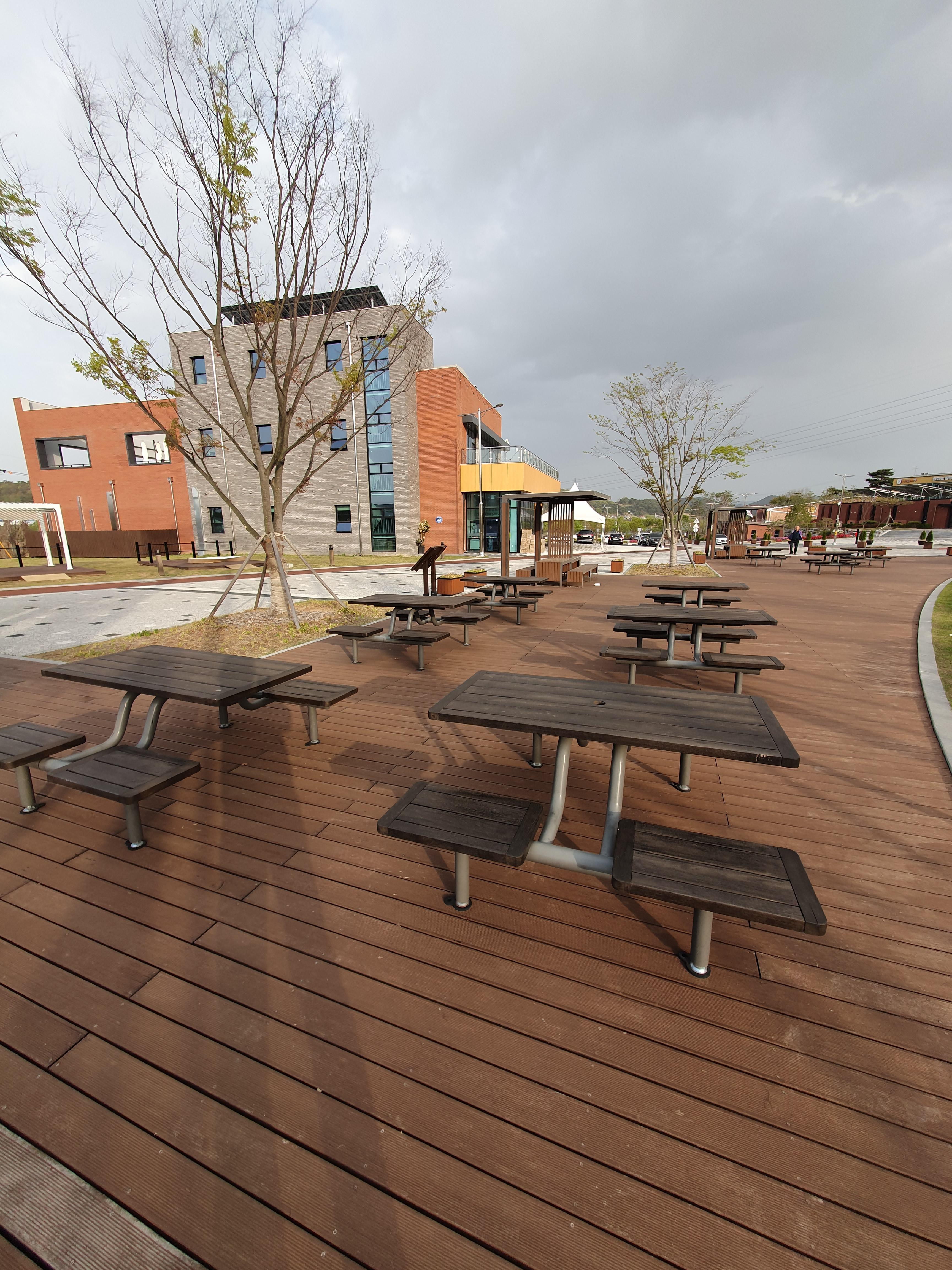 논산 딸기테마공원 데크