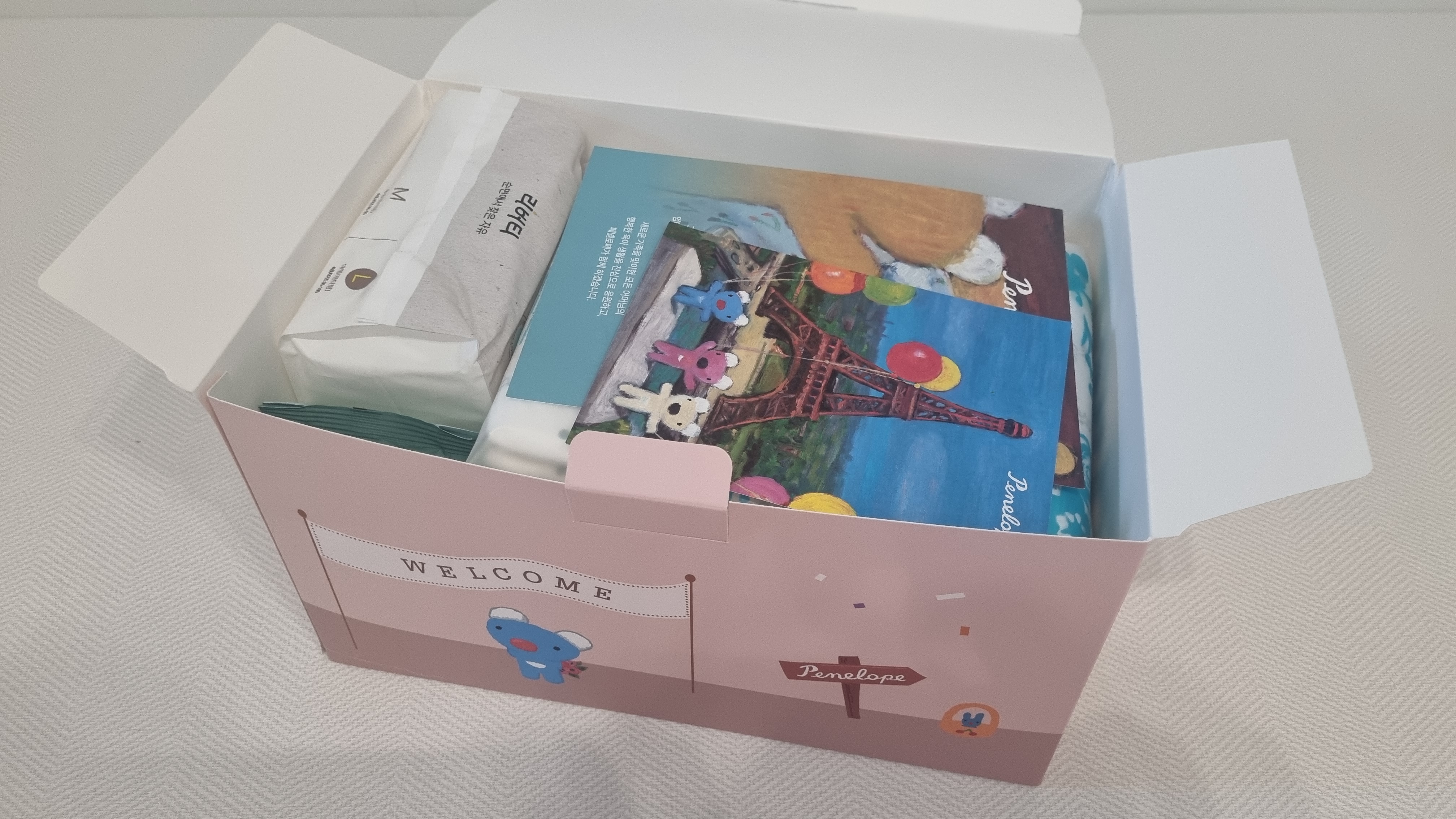 페넬로페-더퍼스트박스