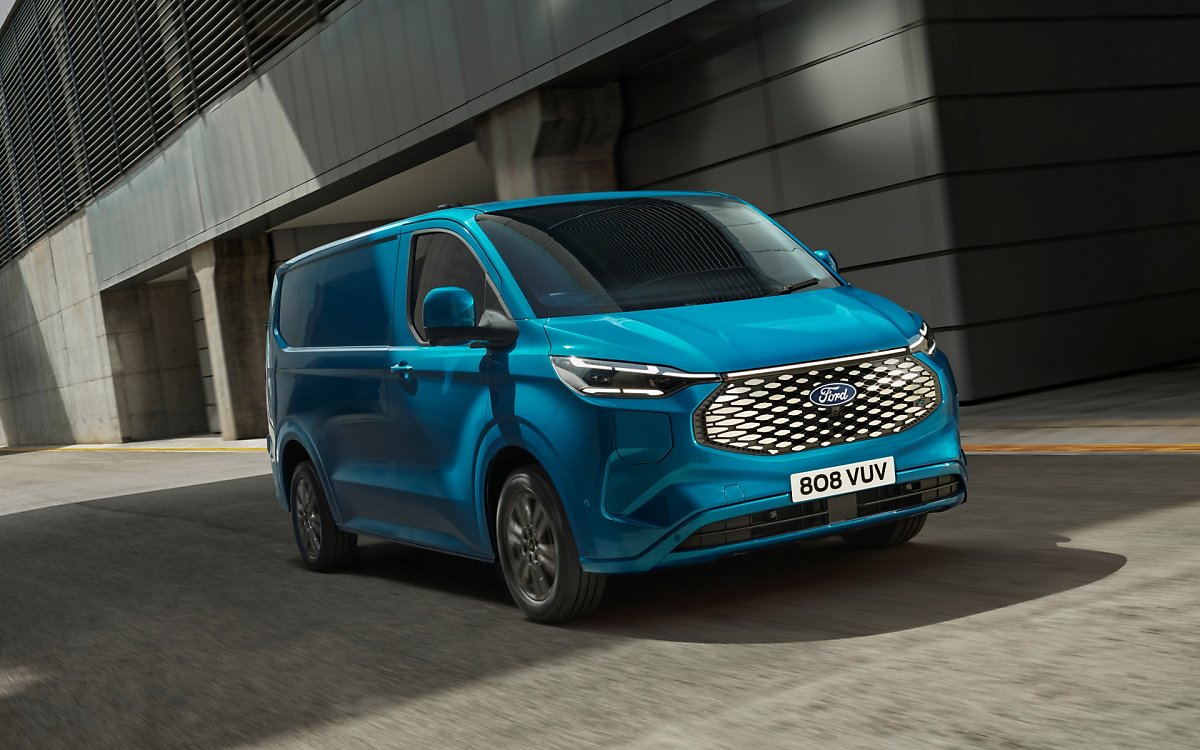 포드 E-트랜짓 커스텀 에디션