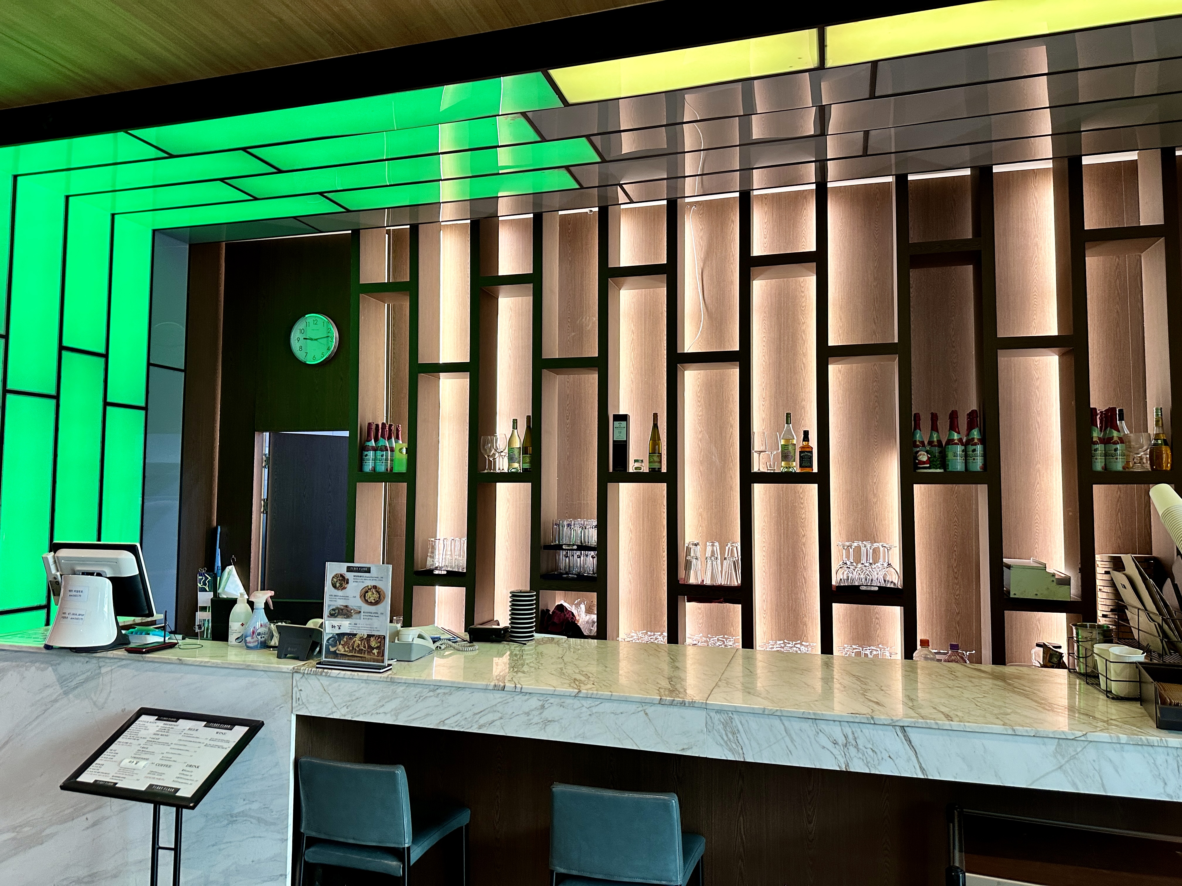 디그니티 호텔 바