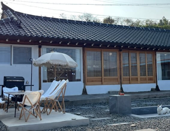 종달새 노래할 때 펜션