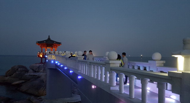 속초 오션뷰 카페에서 시작해 동해안 명소 정복!