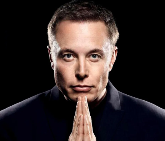 검은-배경-앞에서-손을-모으고-응시하는-일론-머스크-테슬라-대표이자-스페이스X-창업자-혁신과-기술-리더십을-상징하는-이미지