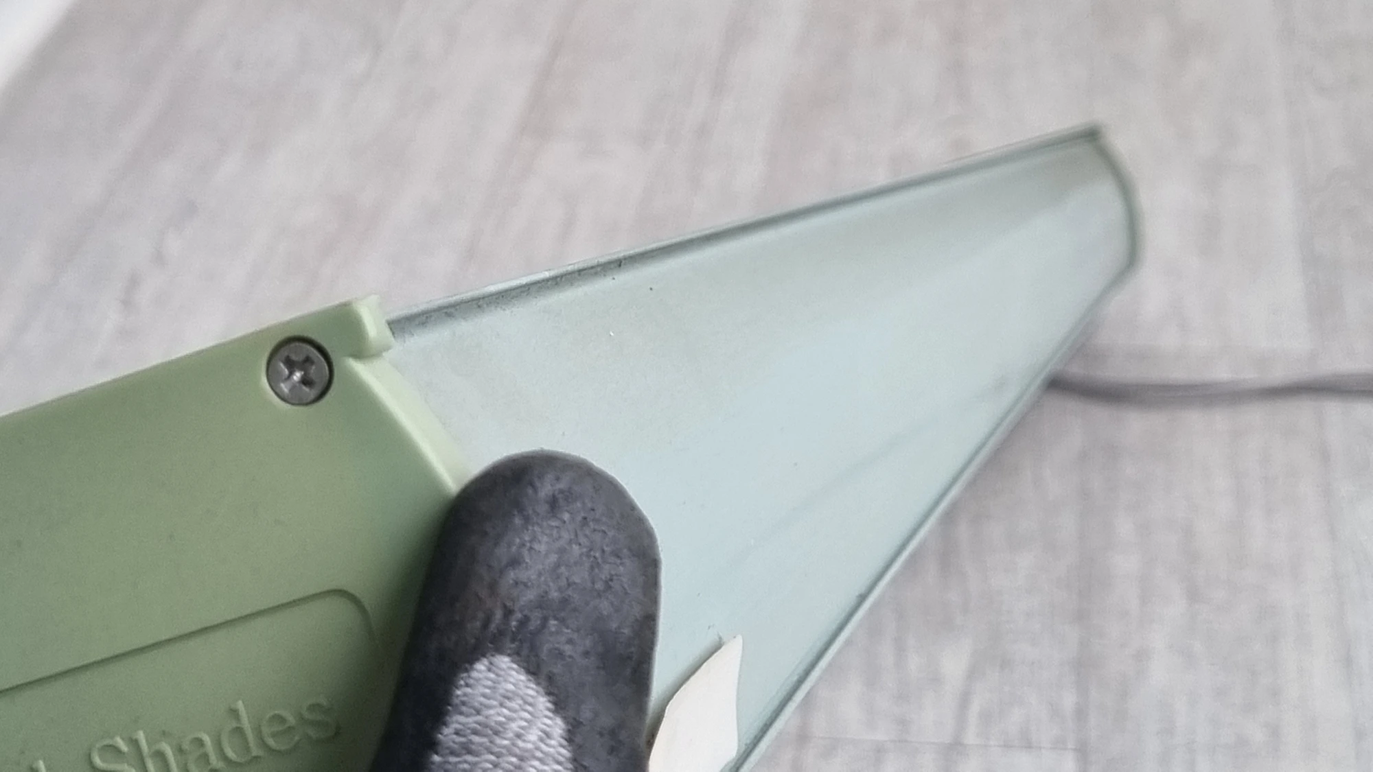 블라인드 레일 끼우는 방향