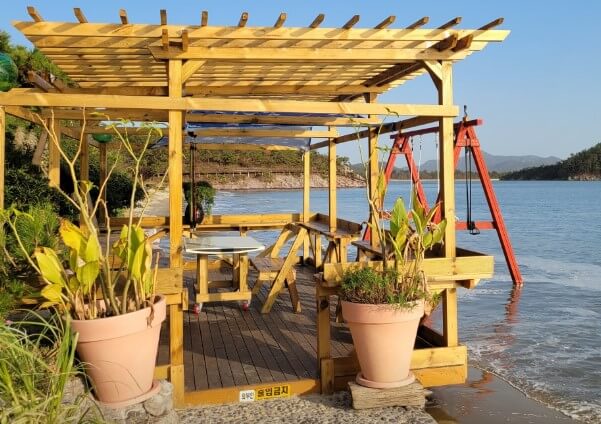 지니비치향 펜션