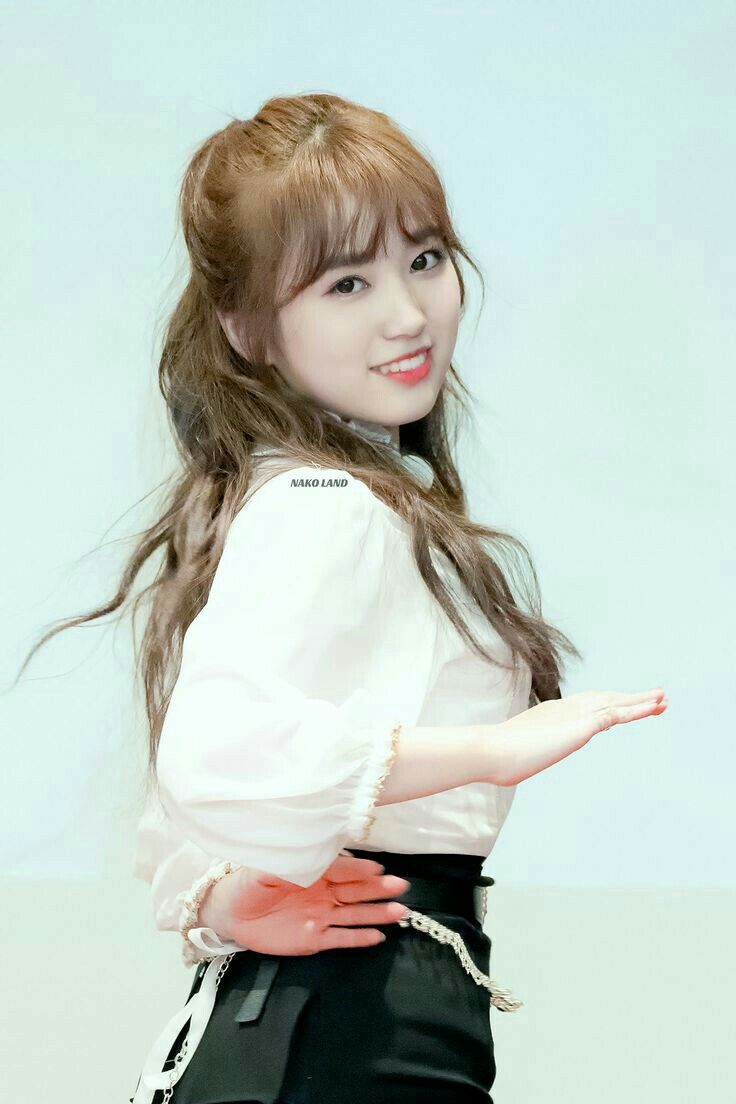 아이즈원 야부키나코 아이즈원 야부키나코