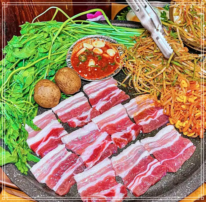 생방송 오늘저녁 숙대입구 남영역 미나리 삼겹살, 냉삼 맛집