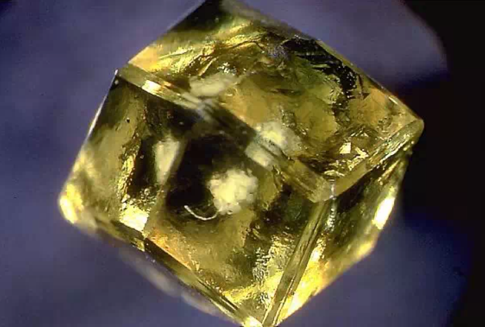 토파조olite(Topazolite)