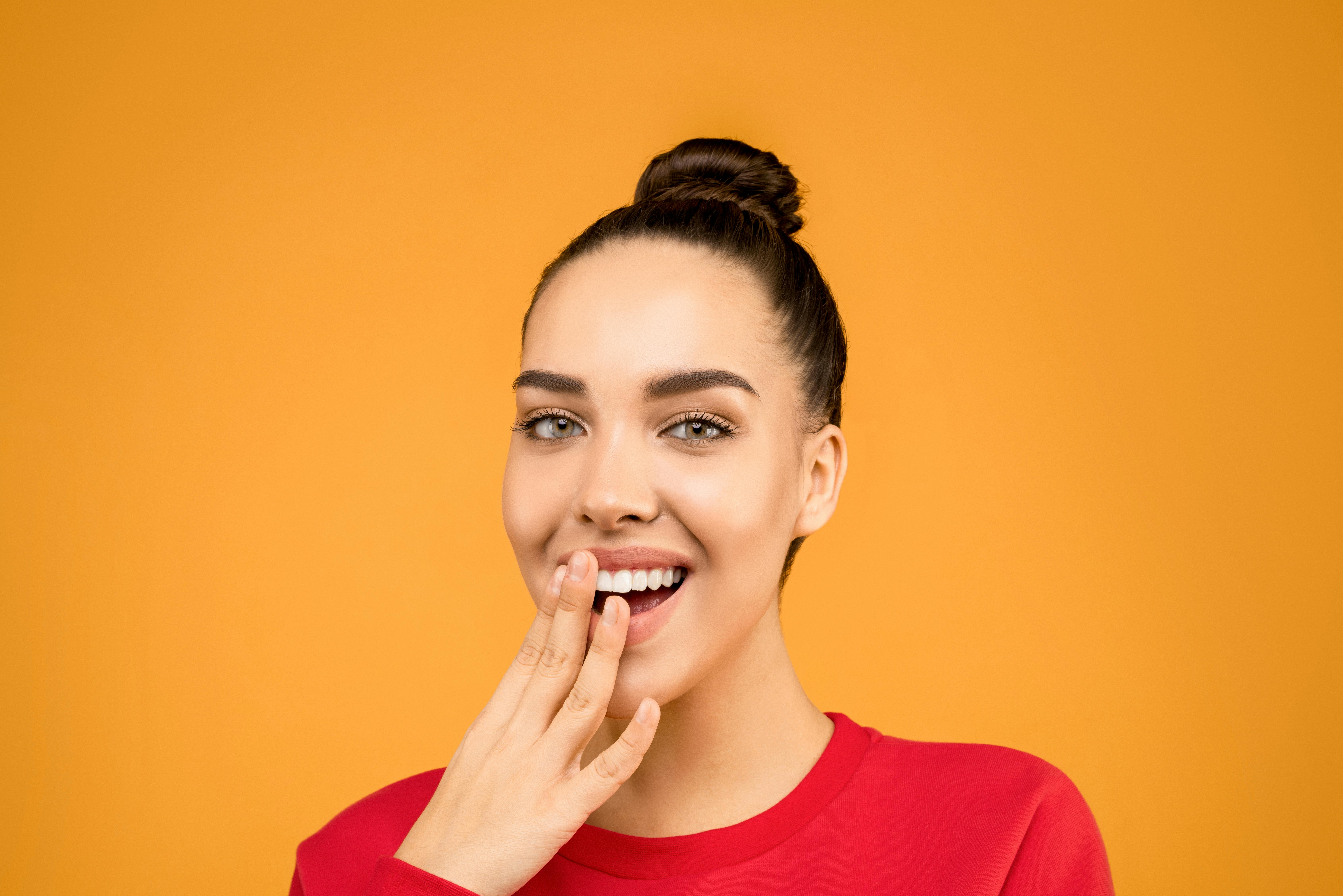 탱글탱글한 포도를 입에 넣는을 상징하는 이미지