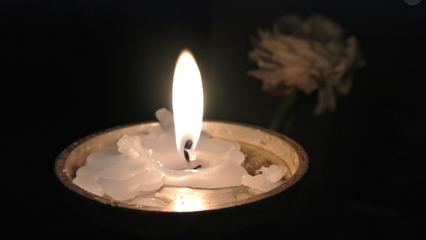 촛불이 되어 - 픽사베이