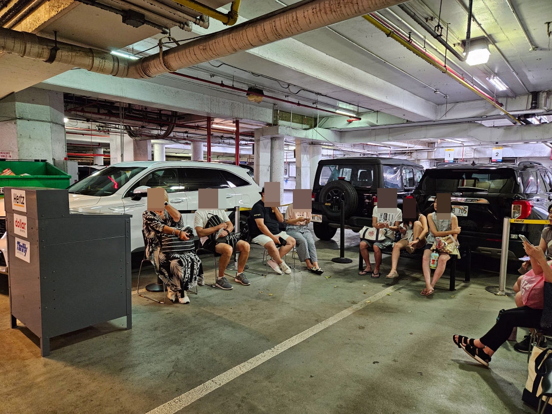 허츠 렌트 차량 대기