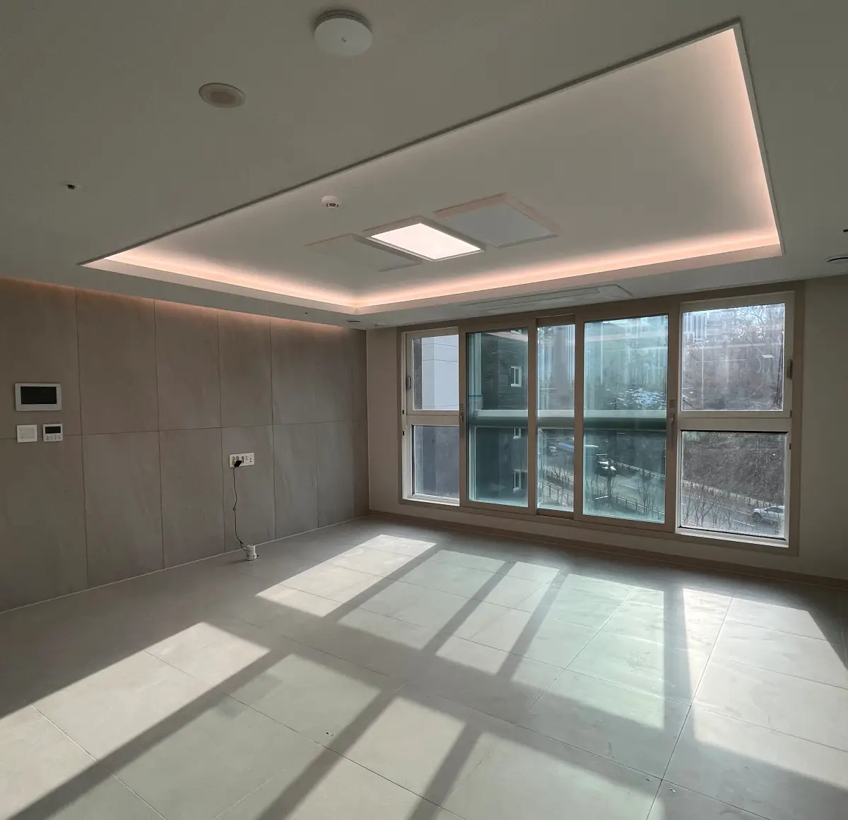 아파트-사전점검-거실