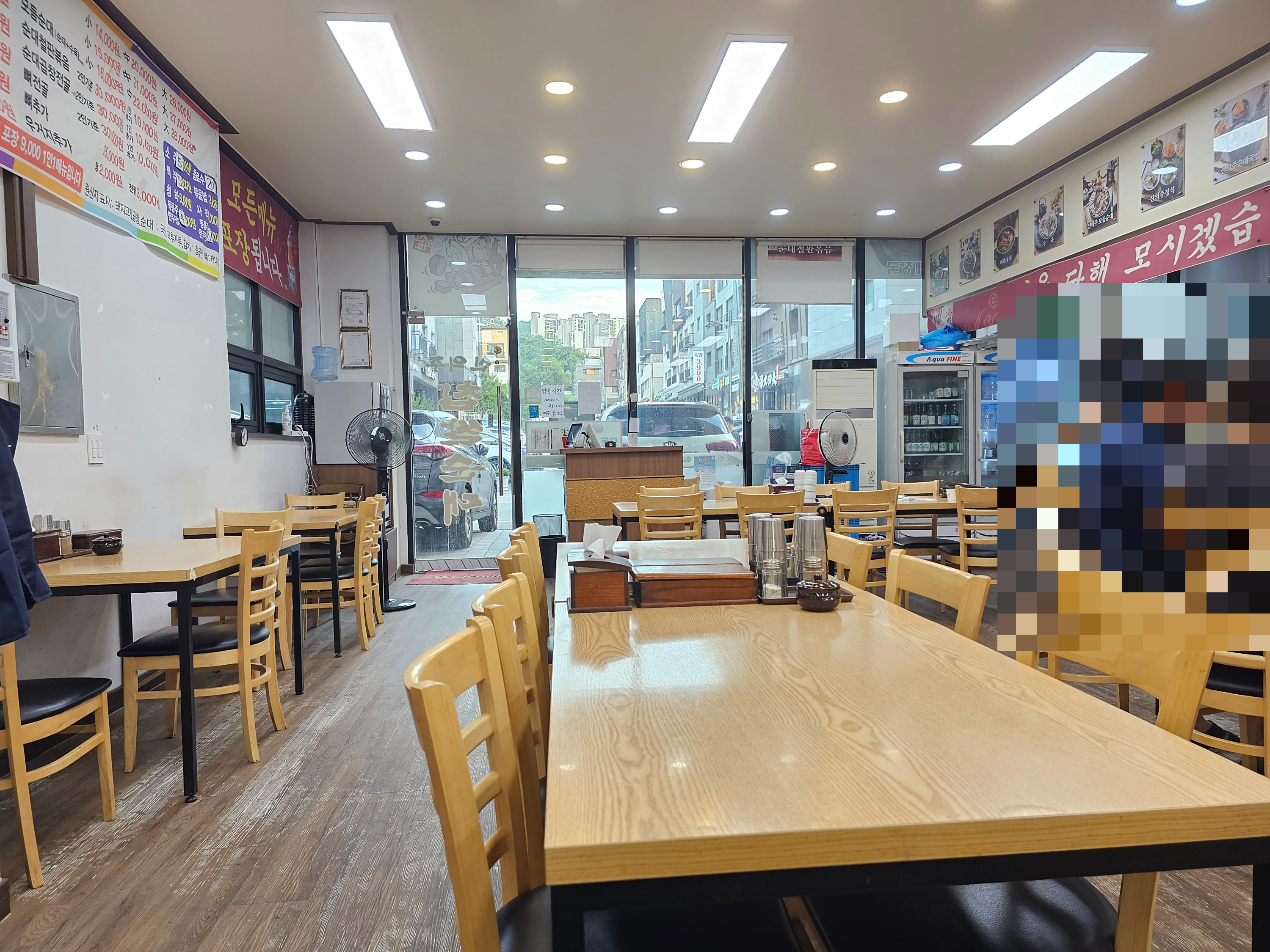 인천_서구_가정동_신의주찹쌀순대_실내