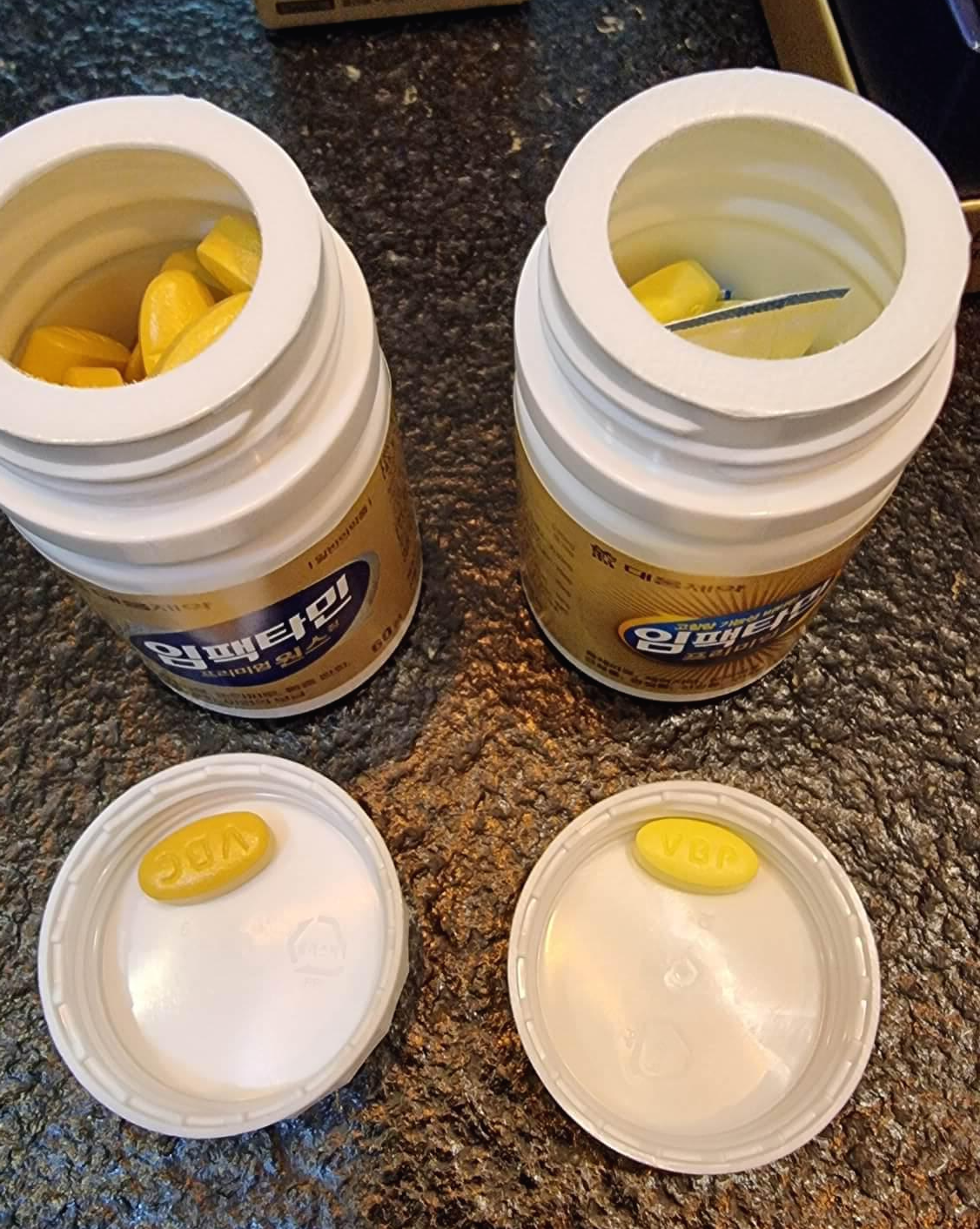 임팩타민 1정의 크기 비교