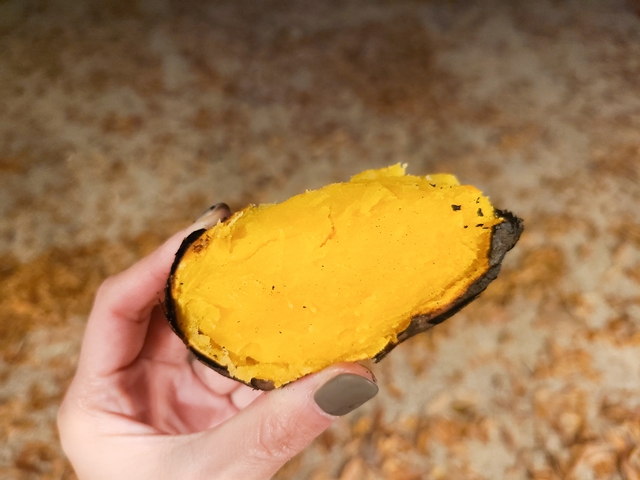 샛노란 군고구마