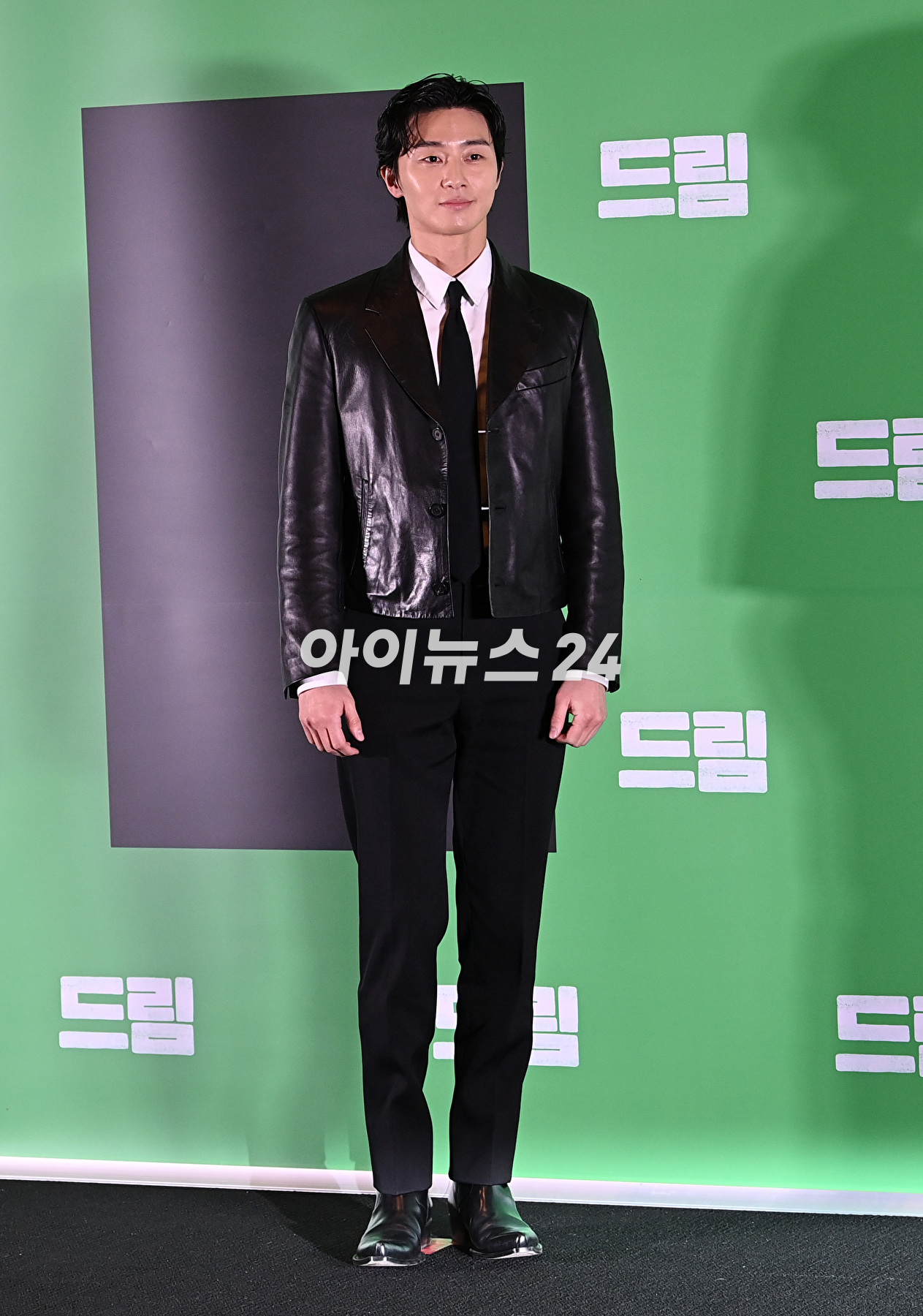 배우 박서준이 17일 오후 서울 강남구 삼성동 코엑스 메가박스에서 열린 영화 '드림' 언론시사회에서 포즈를 취고 있다. [사진=김성진 기자]