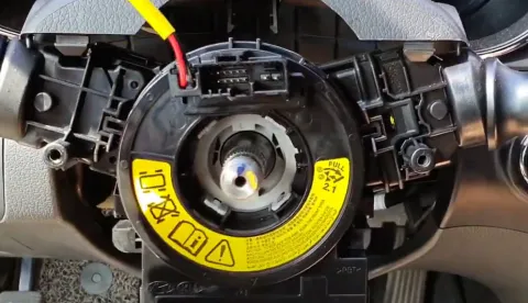 클럭스프링 고장 원인