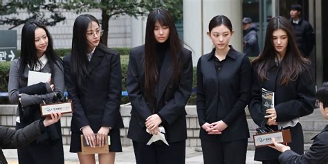 뉴진스가 법원에 출석한 사진