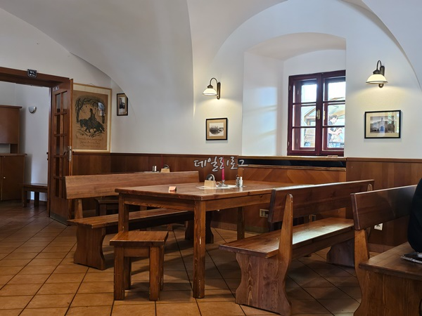 양조장_식당_내부