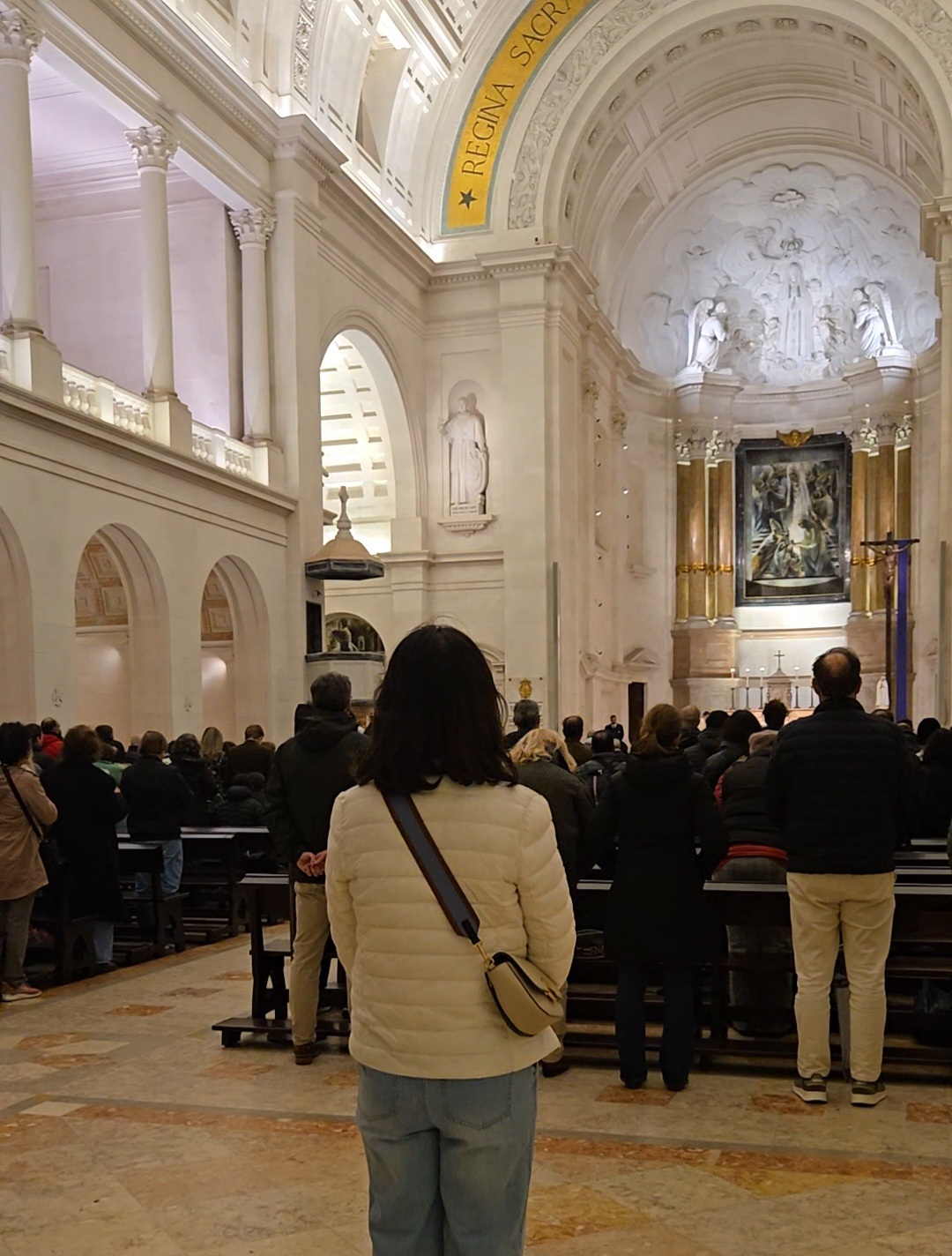 파티마 대성당의 미사모습