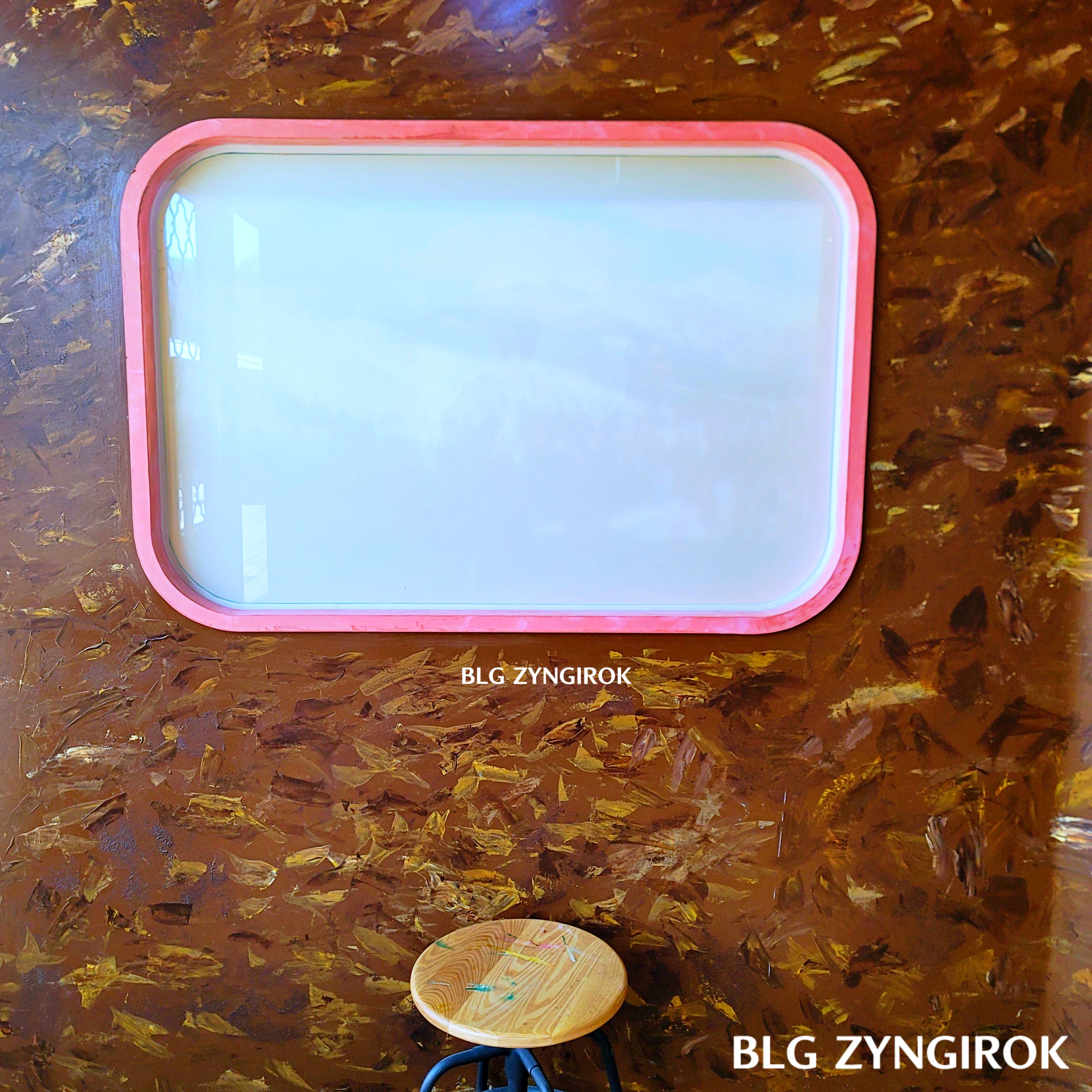 양주 카페 럿지 LODGE 입구내 모습이다.