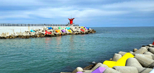 강원도 동해시 어달리 방파제 모습