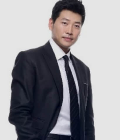 김용필