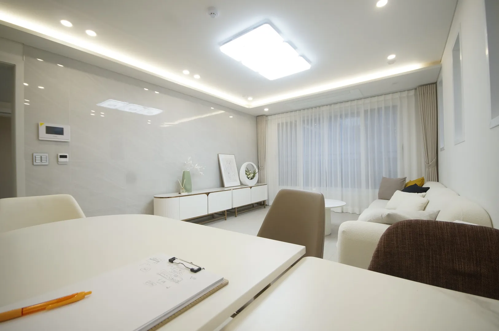 수원시 권선구 세류동 3룸 쓰리룸 신축빌라 거실