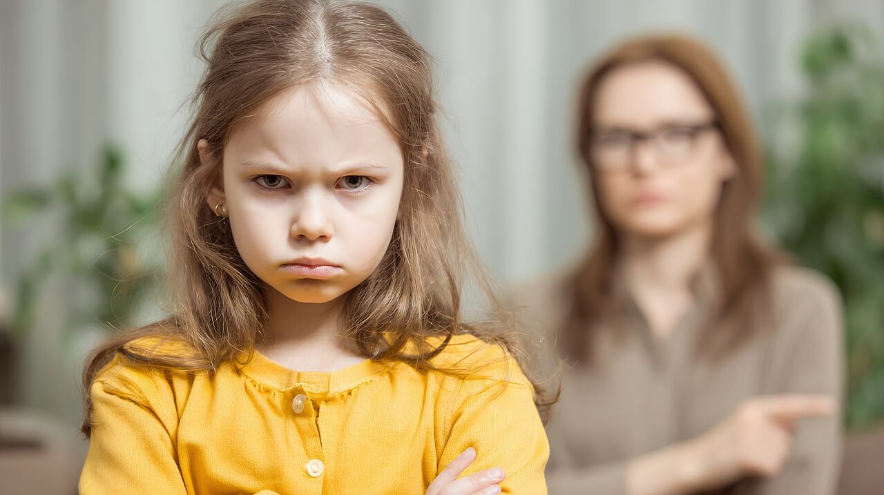 훈육은 언제, 어떻게 시작해야 할까? (훈육 시기, 아이 성장, 부모 역할)