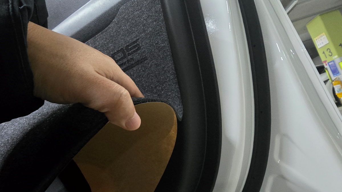 더 뉴 셀토스 도어커버 부착하기