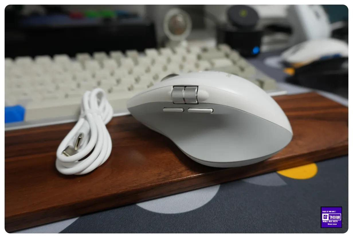 레드빈 A59R USB 2.4GHz 무선 리시버와 마우스 본체