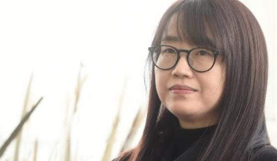김은희 작가