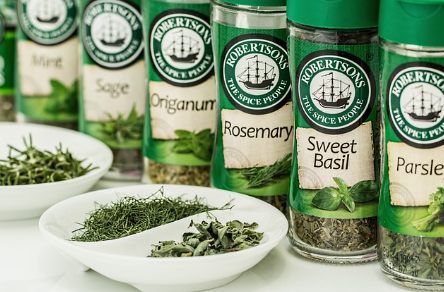 바질, 로즈마리 등 허브