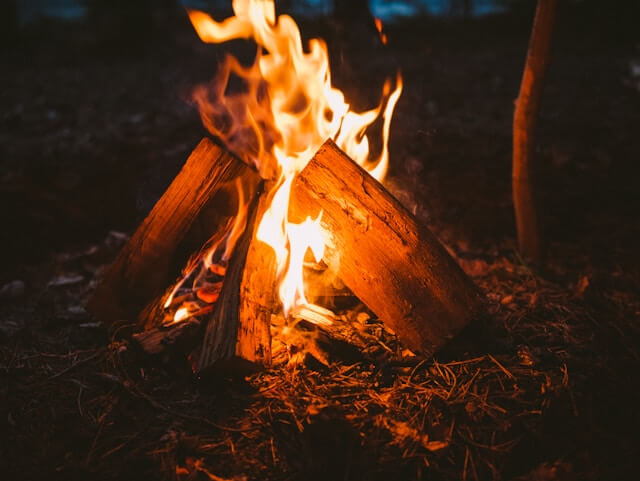 캠핑 모닥불 사진