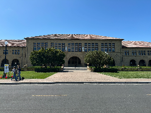 영어 학원 vs 집 영어, 어떤 선택이 더 현실적일까