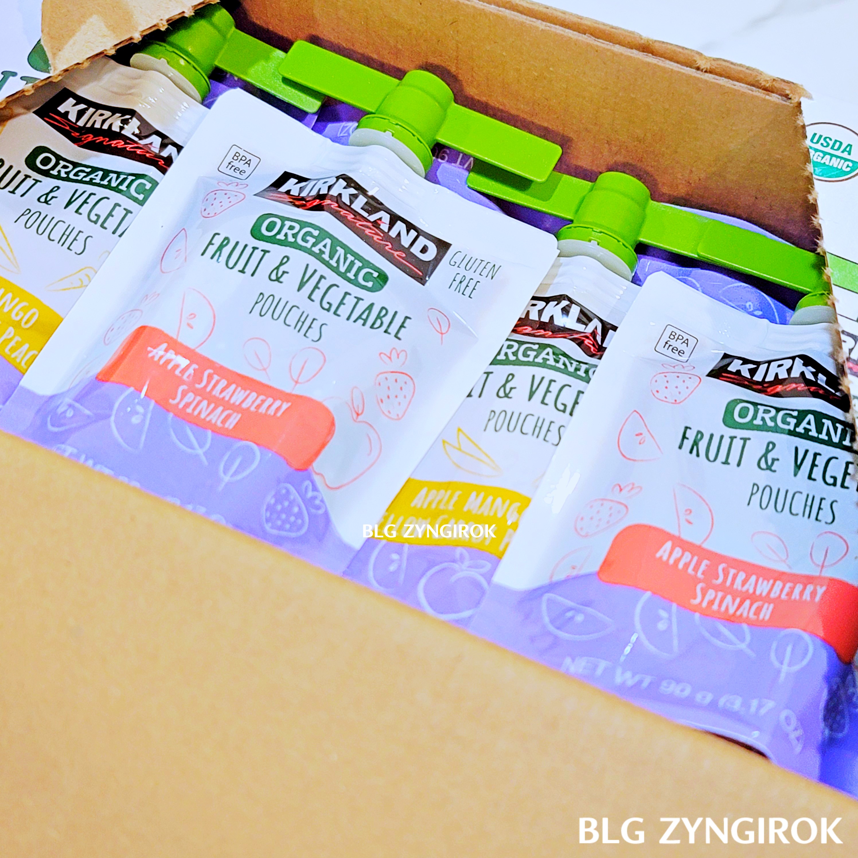 코스트코 커클랜드 후룻 베지 파우치 - 상자 안에 파우치들이 들어있는 모습이다.