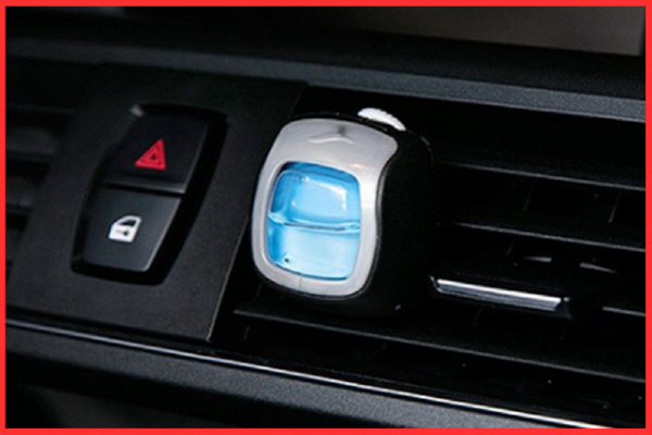 페브리즈 차량용 방향제 송풍구형 상쾌한 향기 지속