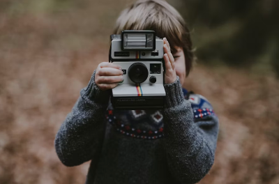 폴라로이드와 즉석 카메라: 빈티지 감성을 즉시 찍는 재미