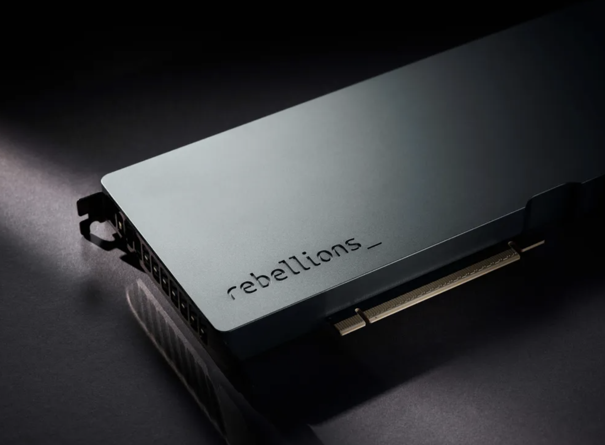 리벨리온 ATOM MAX 제품 이미지 ❘ 리벨리온 홈페이지