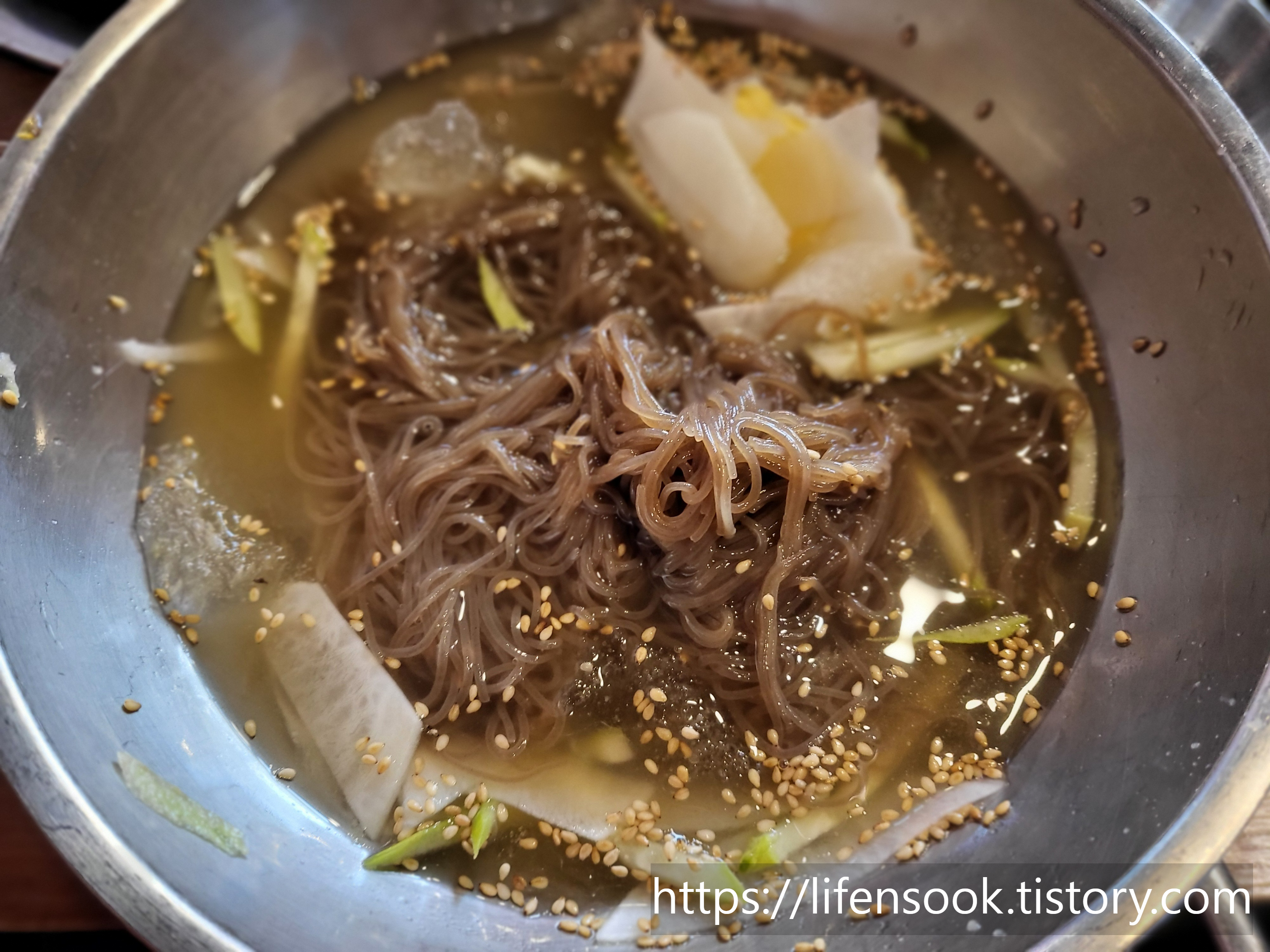 감성 문경약돌돼지 물냉면