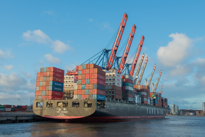 K-수출의 황금기는 끝났는가?– 반도체, 자동차, 조선 중심 산업의 정체 요인을 분석하며