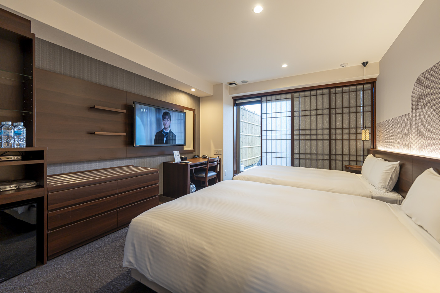 Original source photograph 103 for Osaka and Kansai Hotels: 36 Stay and Bathing Records, Plus 8 Official Introductions