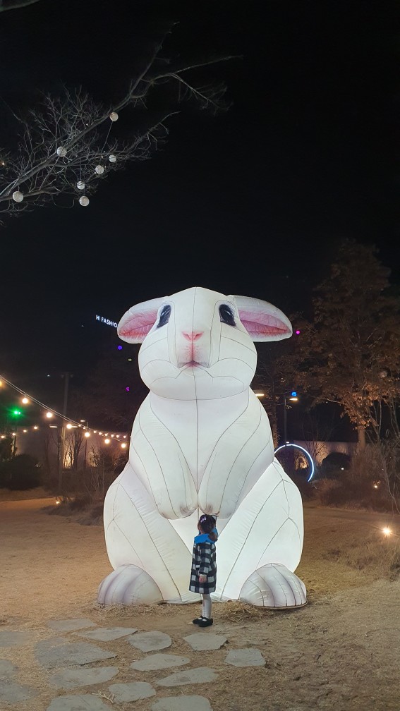 토끼 풍선