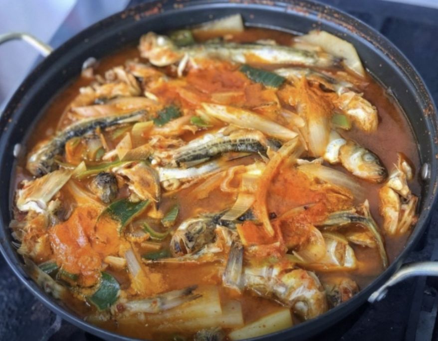경북 울진 곰치국(물곰국) 맛집 &amp;#124; 2TV 생생정보 &lsquo;할매~ 밥 됩니까?&rsquo; 나온 유정식당 
