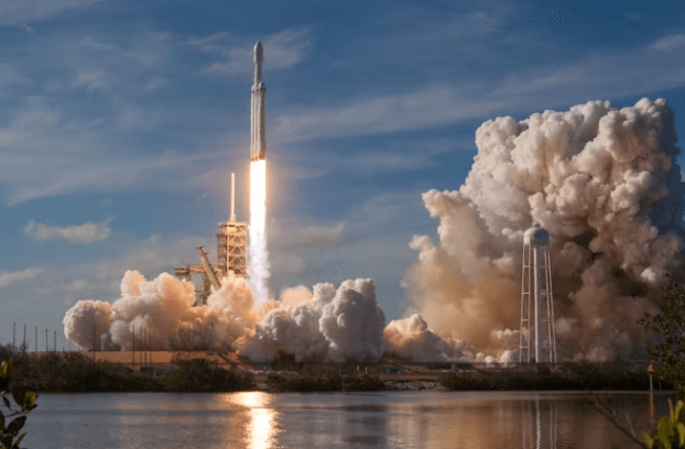 우주항공 ETF 전망: 한 달 수익률 50% 돌파 분석