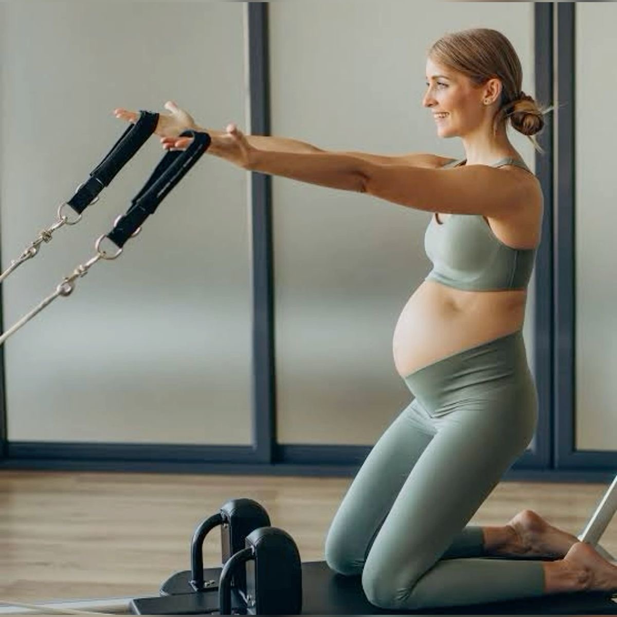 임산부 필라테스 운동법 사진 첨부