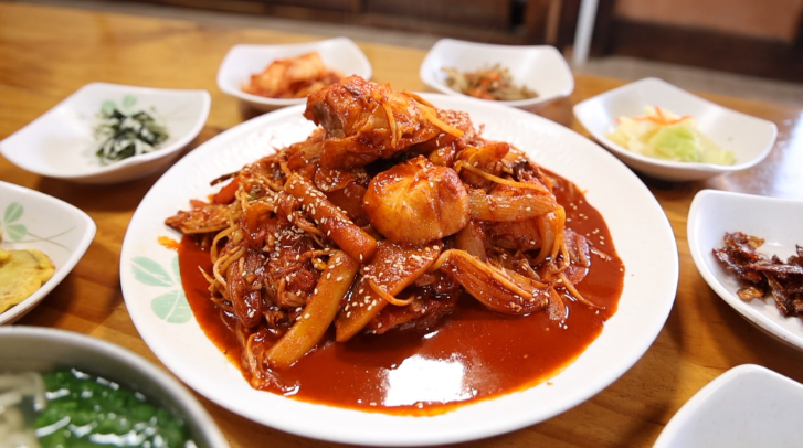 동네한바퀴 경산 메로찜 손칼국수 110년 한옥고택 맛집