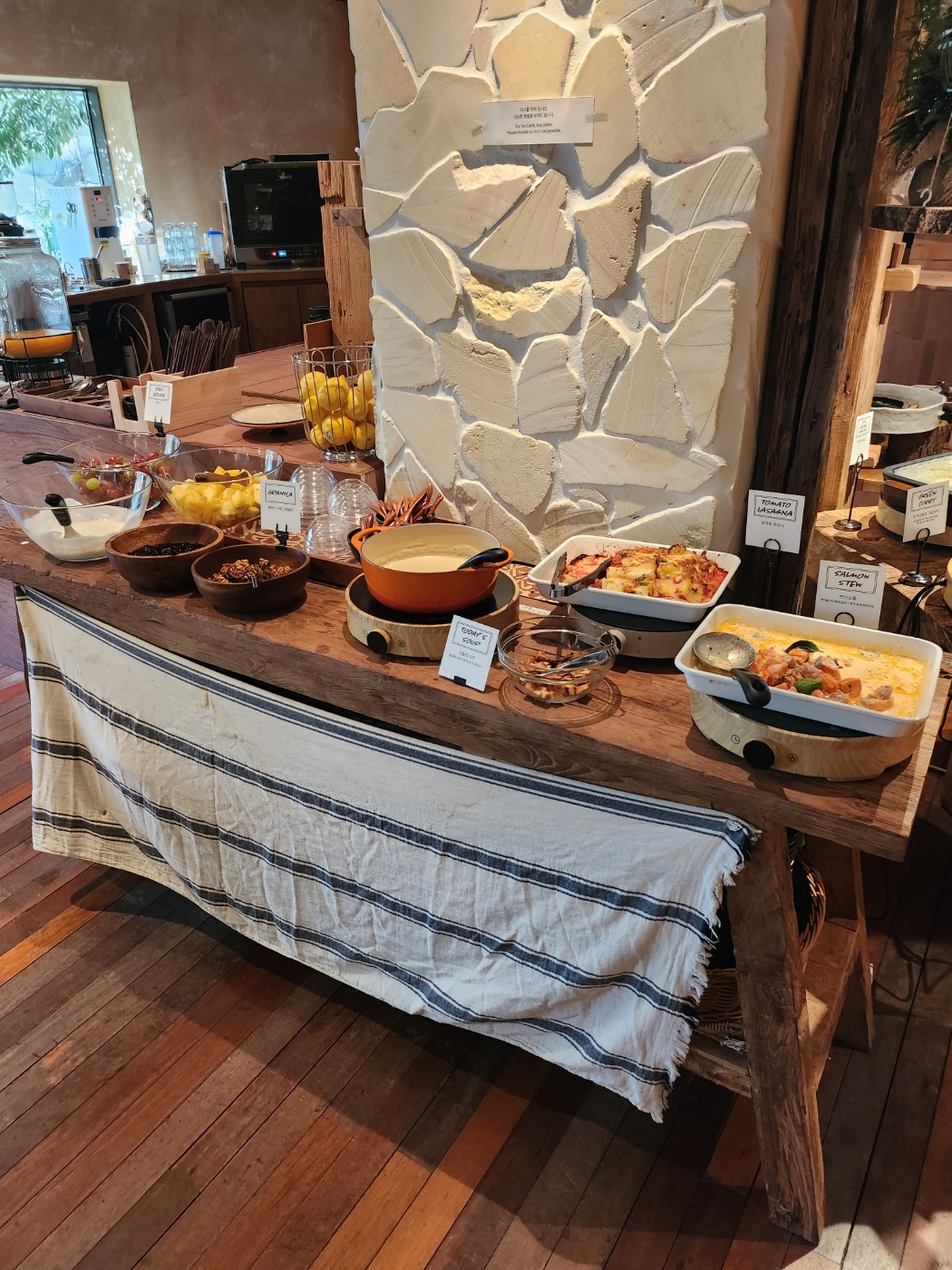 파코포코 밀스 뷔페식 브런치 식사