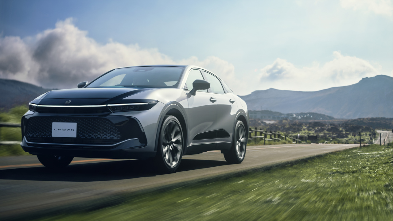 토요타 크라운 세단 SUV 크로스오버 제원 연비